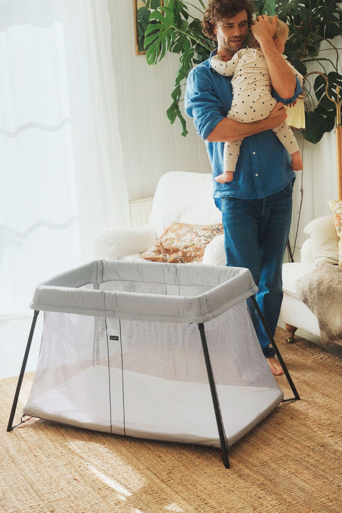 Travel Crib Light