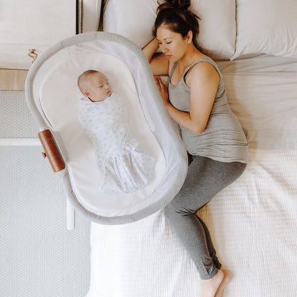 HALO BassiNest® Luxe Swivel Sleeper Bassinet