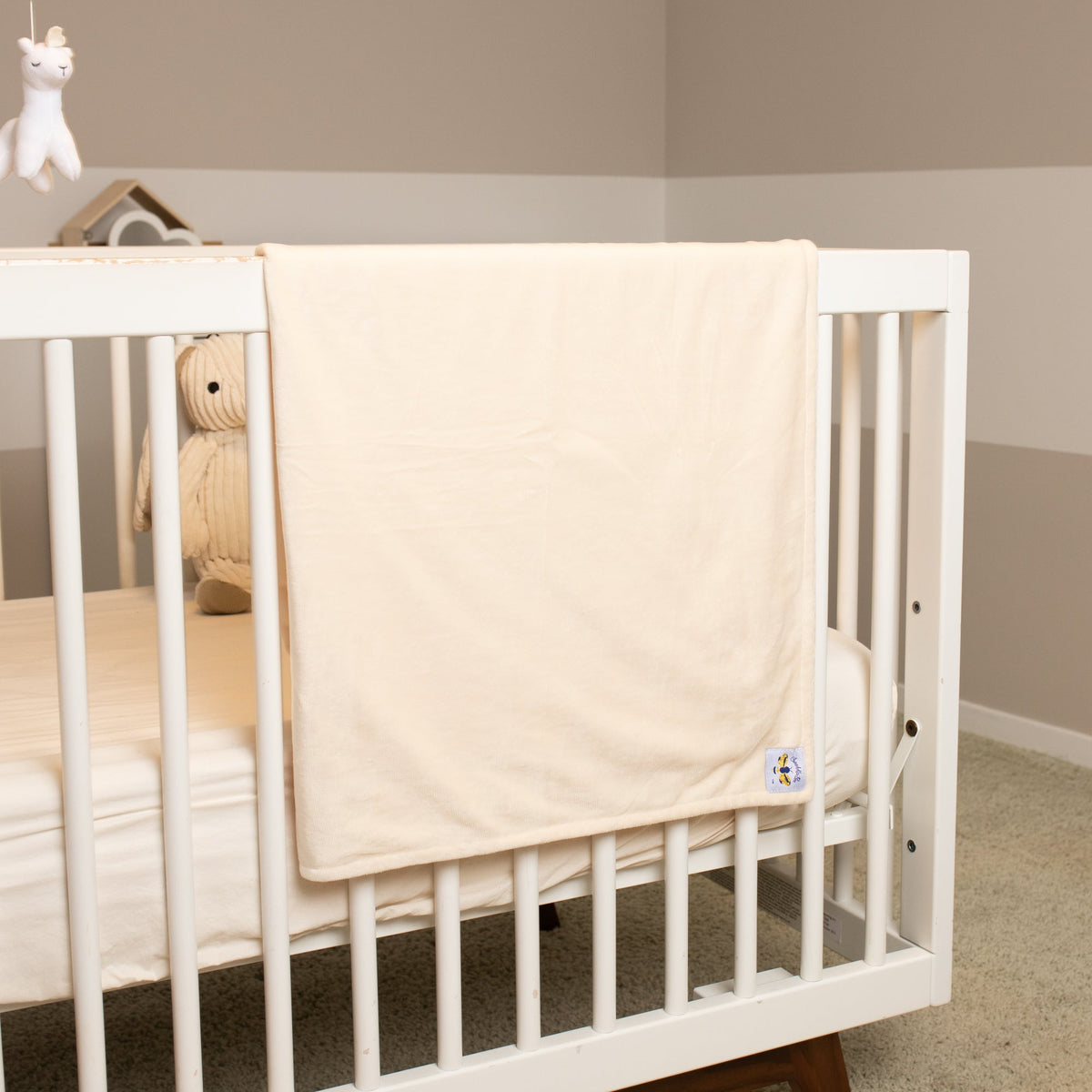 MinkyBee Stroller Blanket
